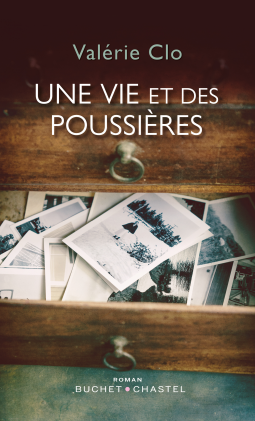 Couverture du livre pour Une vie et des poussières